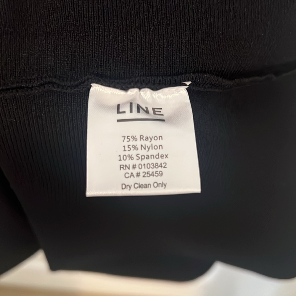 Never Worn - image 4